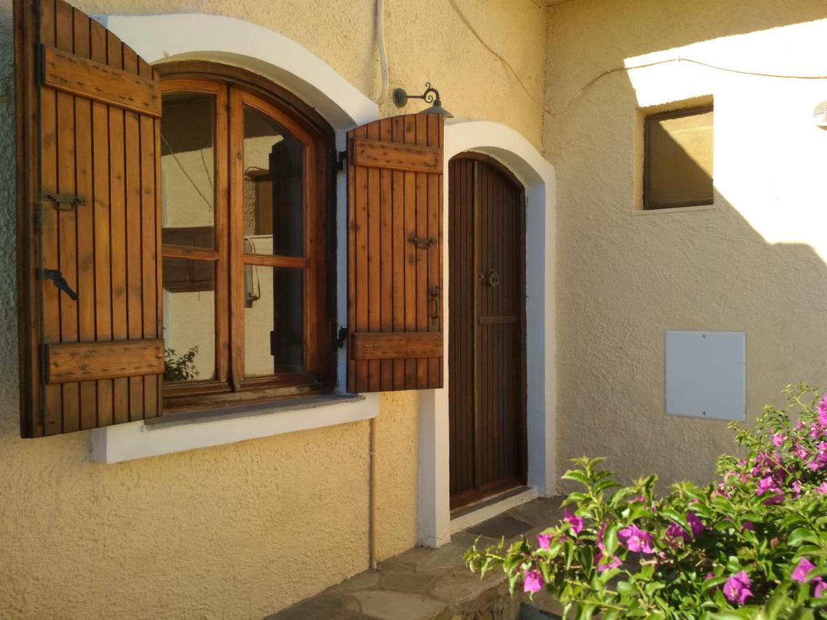 Porto Heli Apartments ปาเลกาสตรอน ภายนอก รูปภาพ