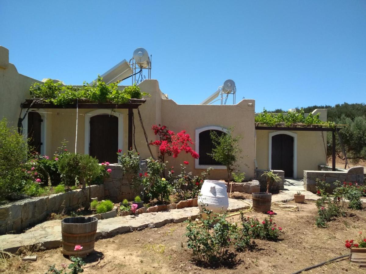 Porto Heli Apartments ปาเลกาสตรอน ภายนอก รูปภาพ