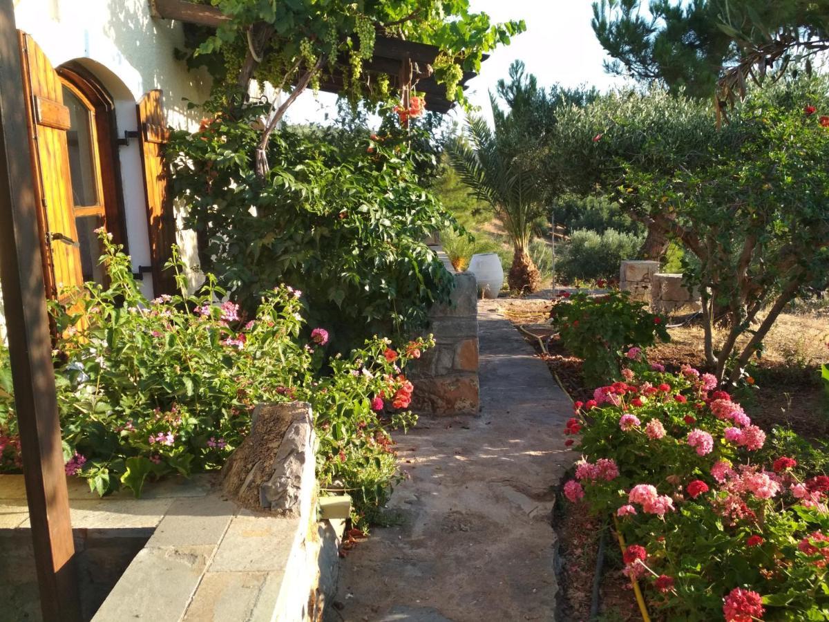 Porto Heli Apartments ปาเลกาสตรอน ภายนอก รูปภาพ