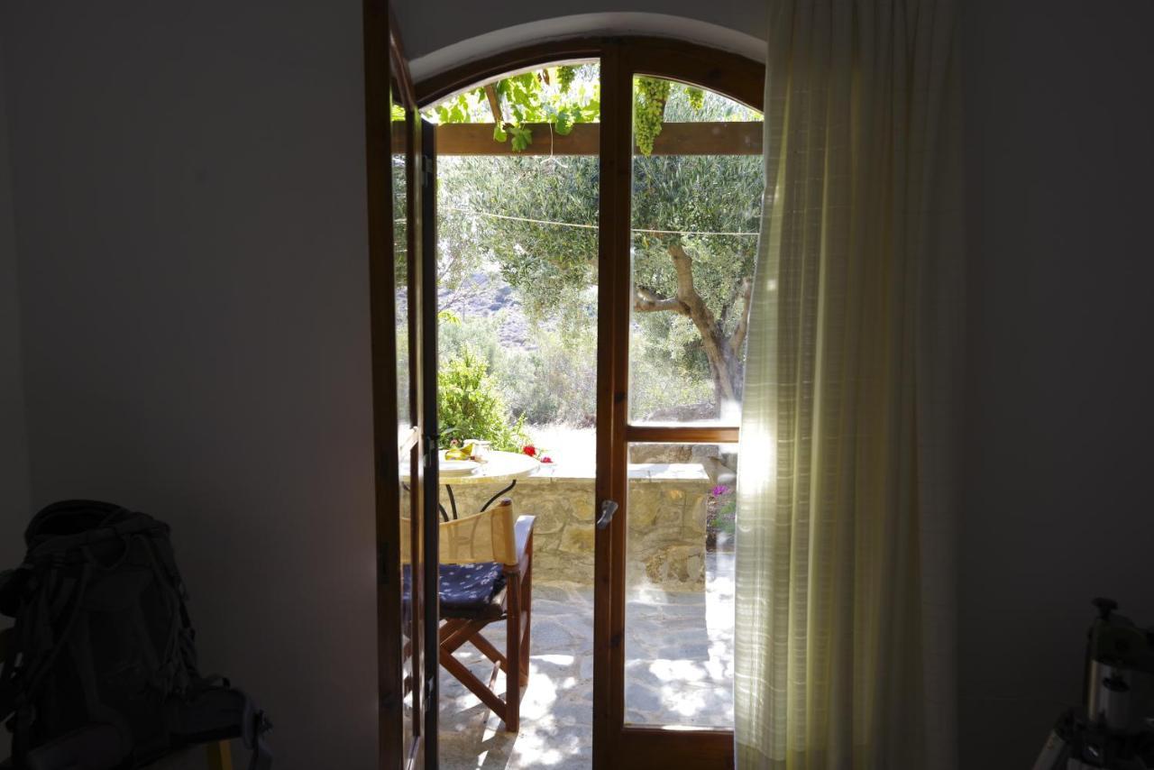 Porto Heli Apartments ปาเลกาสตรอน ภายนอก รูปภาพ